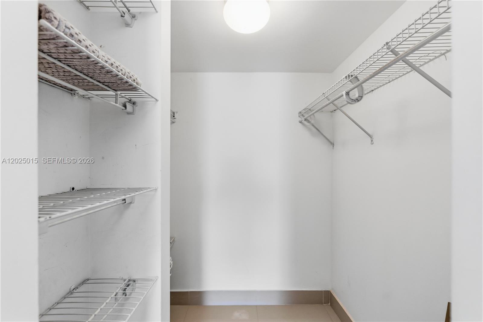 Photo of 3625 Country Club Dr  #402, Aventura, Florida, 33180 - 