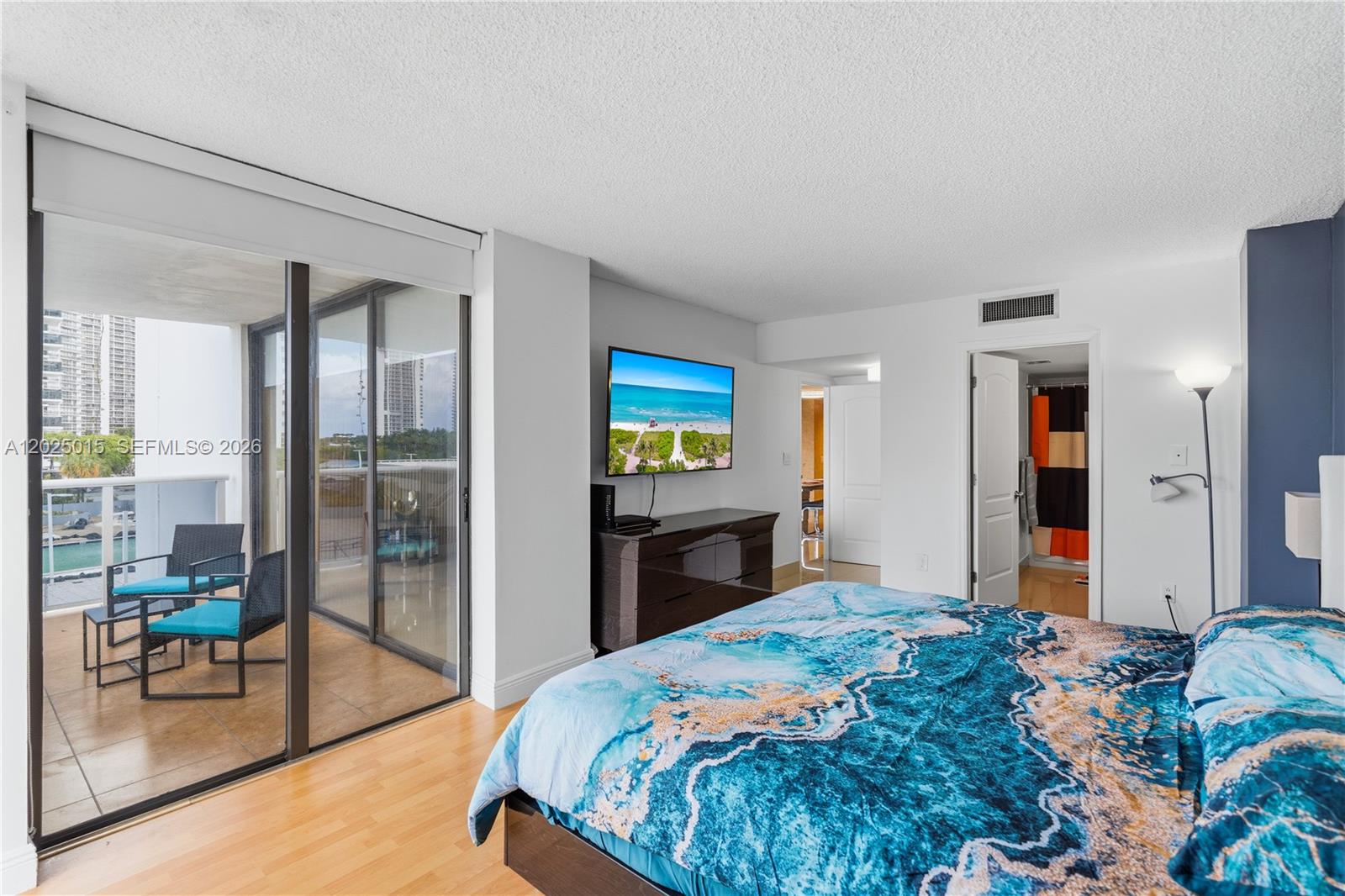 Photo of 3625 Country Club Dr  #402, Aventura, Florida, 33180 - 