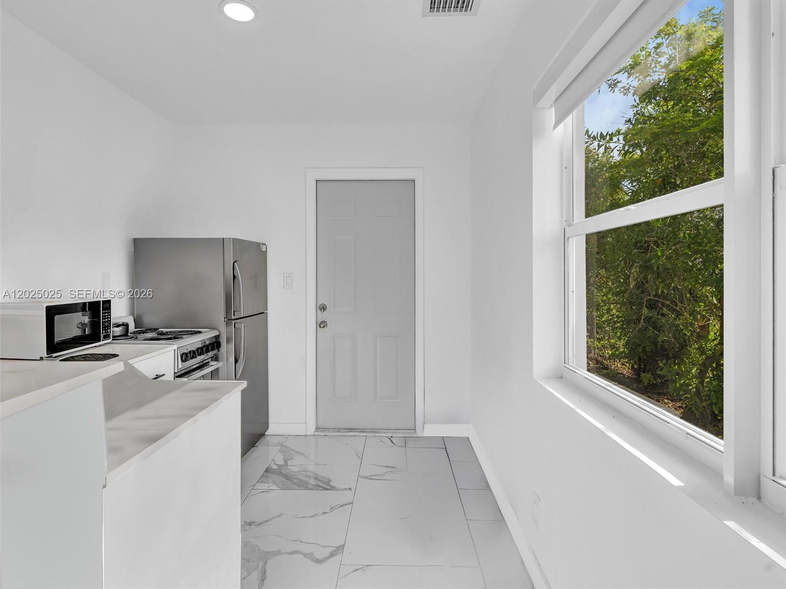   /   sq. ft. $ 2026-05-26 0 Photo