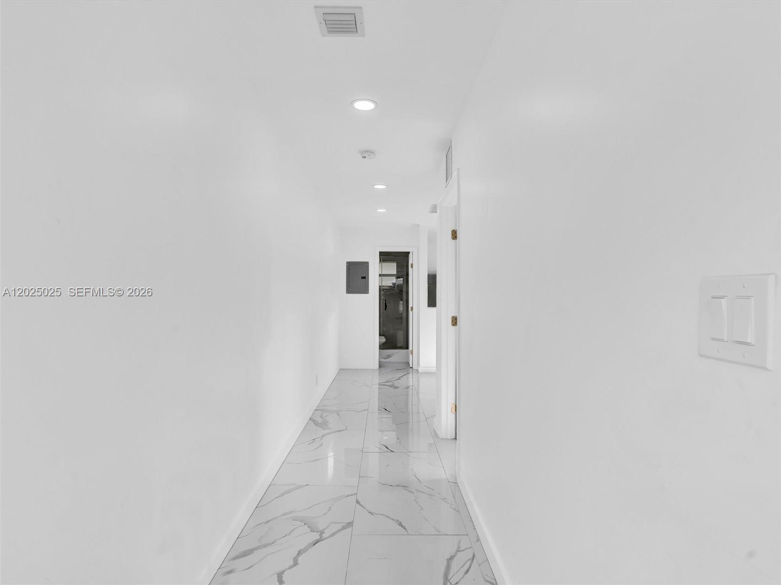   /   sq. ft. $ 2026-05-26 0 Photo