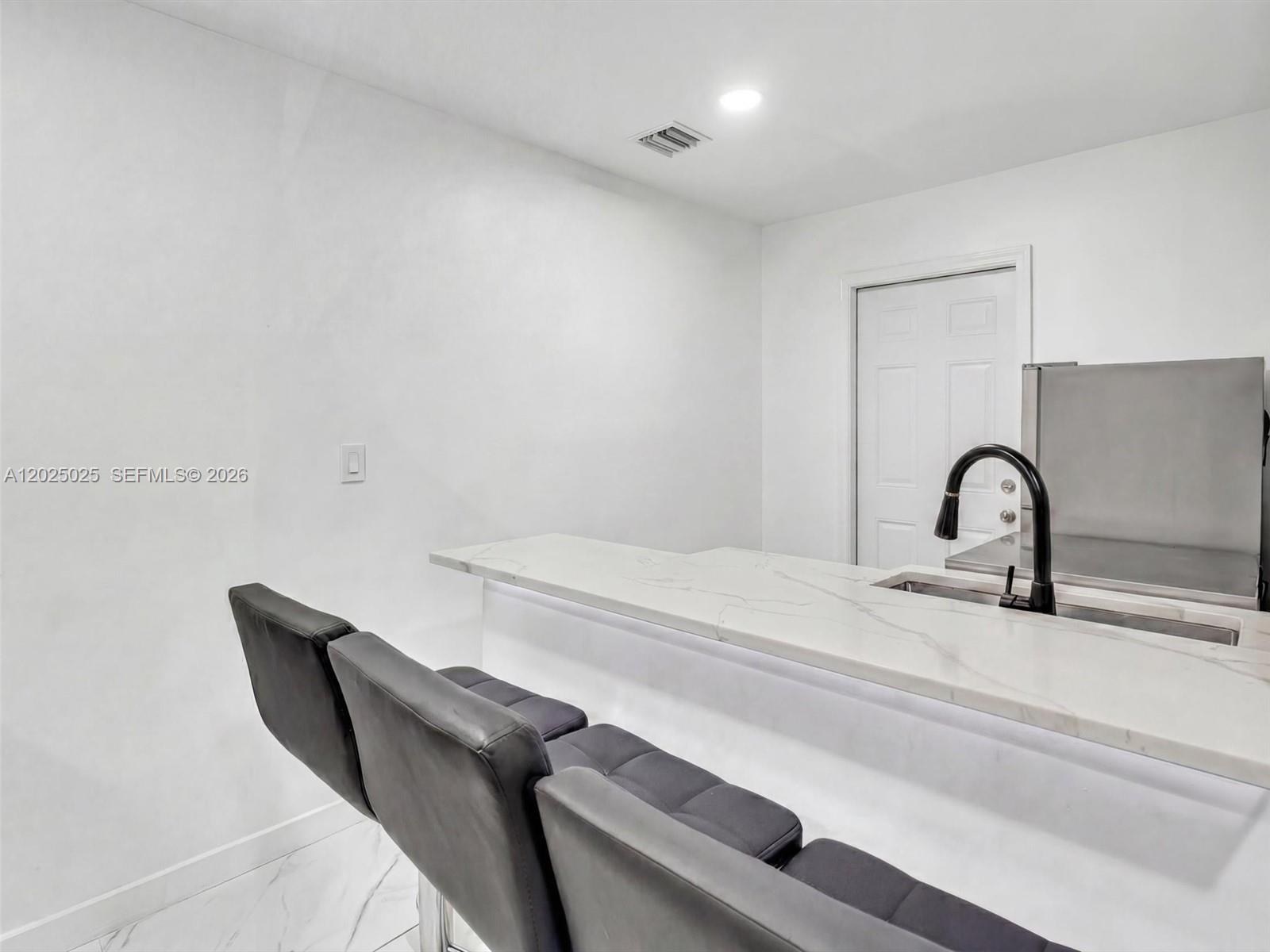   /   sq. ft. $ 2026-05-26 0 Photo