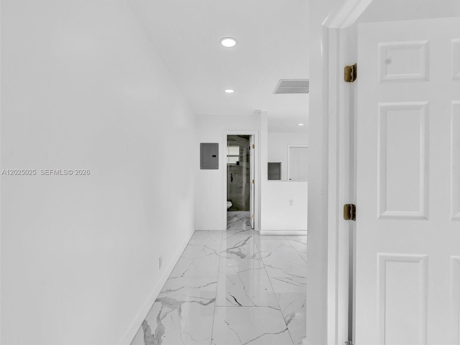   /   sq. ft. $ 2026-05-26 0 Photo