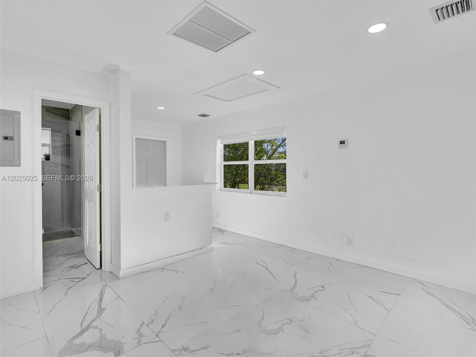   /   sq. ft. $ 2026-05-26 0 Photo