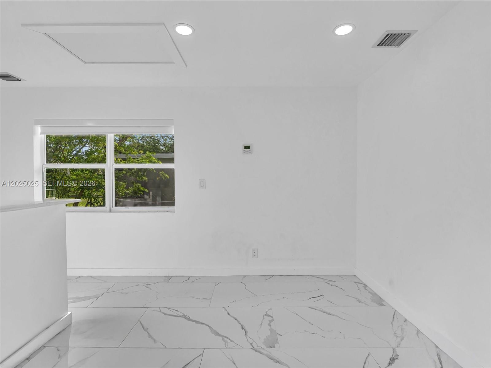   /   sq. ft. $ 2026-05-26 0 Photo