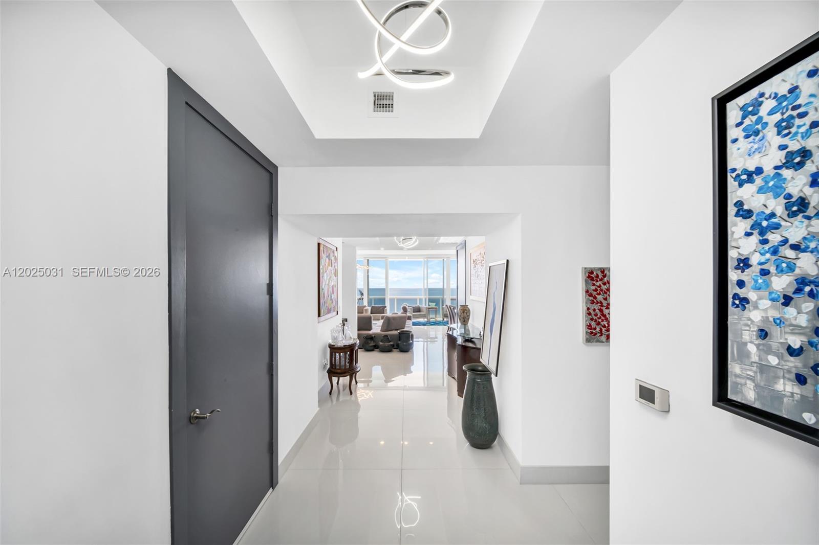 See details 701 3 / 4 2768 sq. ft. $ 2026-05-26 0 Photo