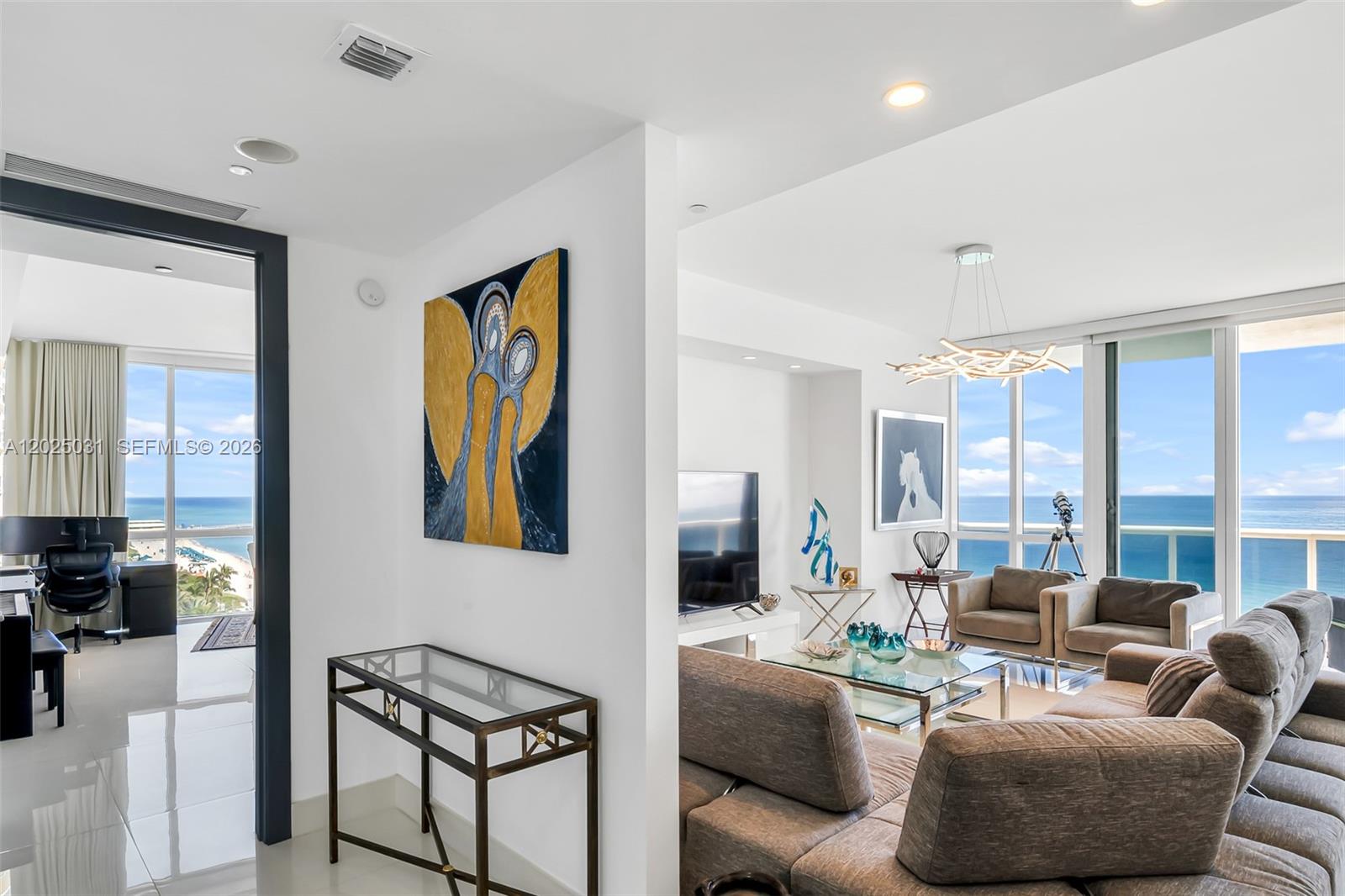 See details 701 3 / 4 2768 sq. ft. $ 2026-05-26 0 Photo