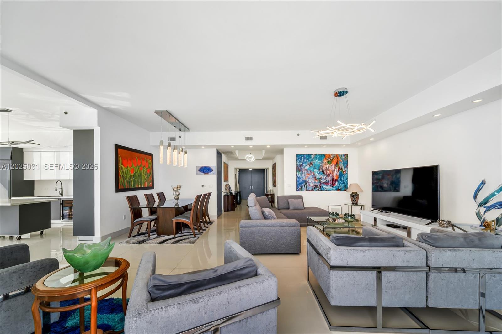 See details 701 3 / 4 2768 sq. ft. $ 2026-05-26 0 Photo
