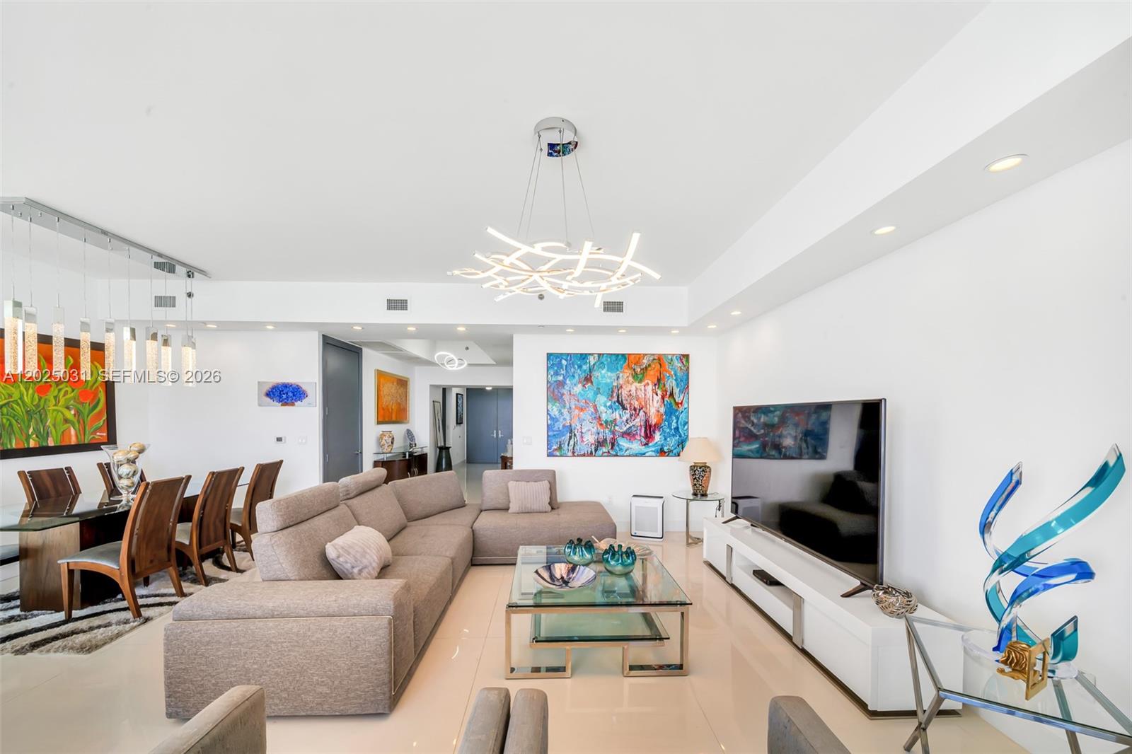 See details 701 3 / 4 2768 sq. ft. $ 2026-05-26 0 Photo