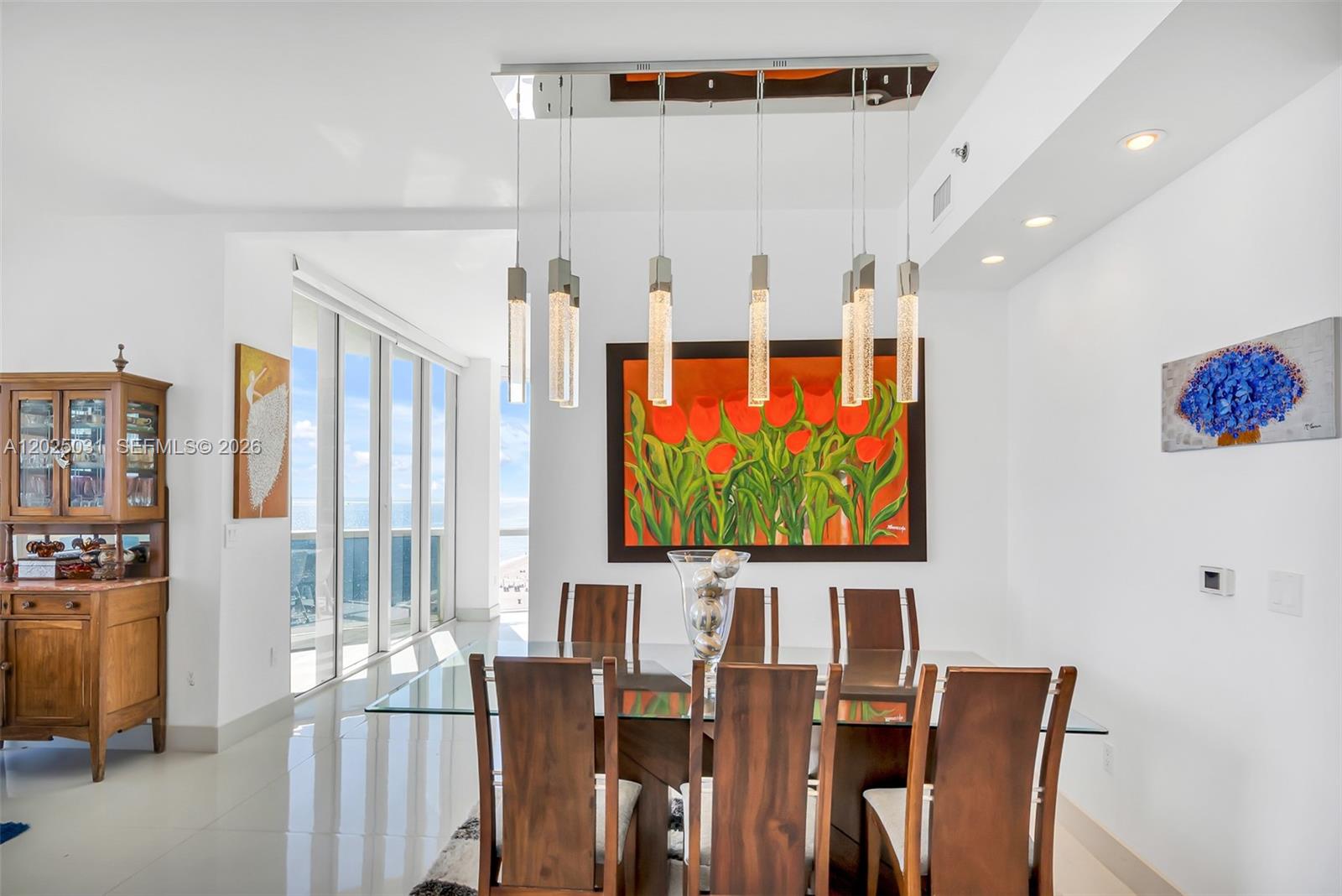 See details 701 3 / 4 2768 sq. ft. $ 2026-05-26 0 Photo