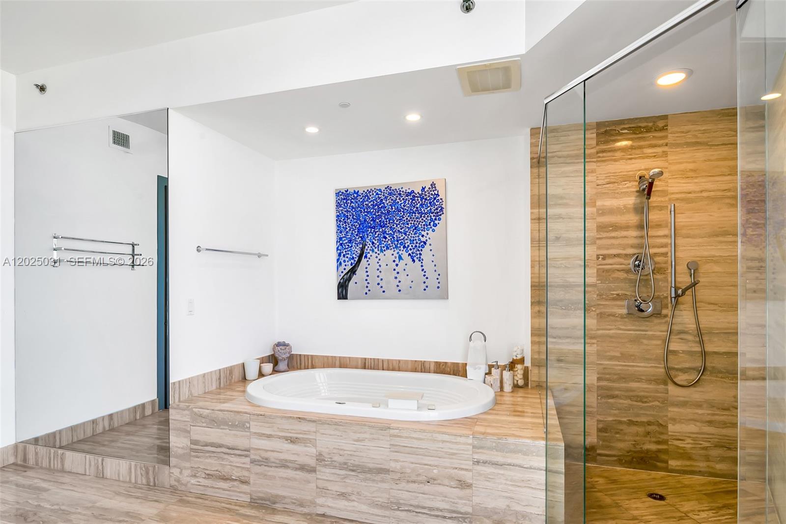 See details 701 3 / 4 2768 sq. ft. $ 2026-05-26 0 Photo