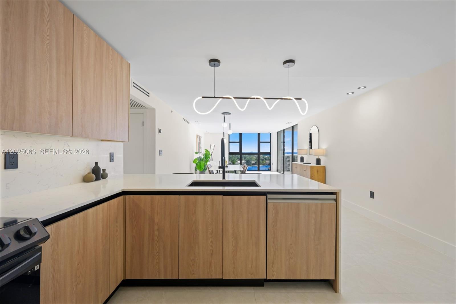 Photo of 20505 Country Club Dr  #1133, Aventura, Florida, 33180 - 