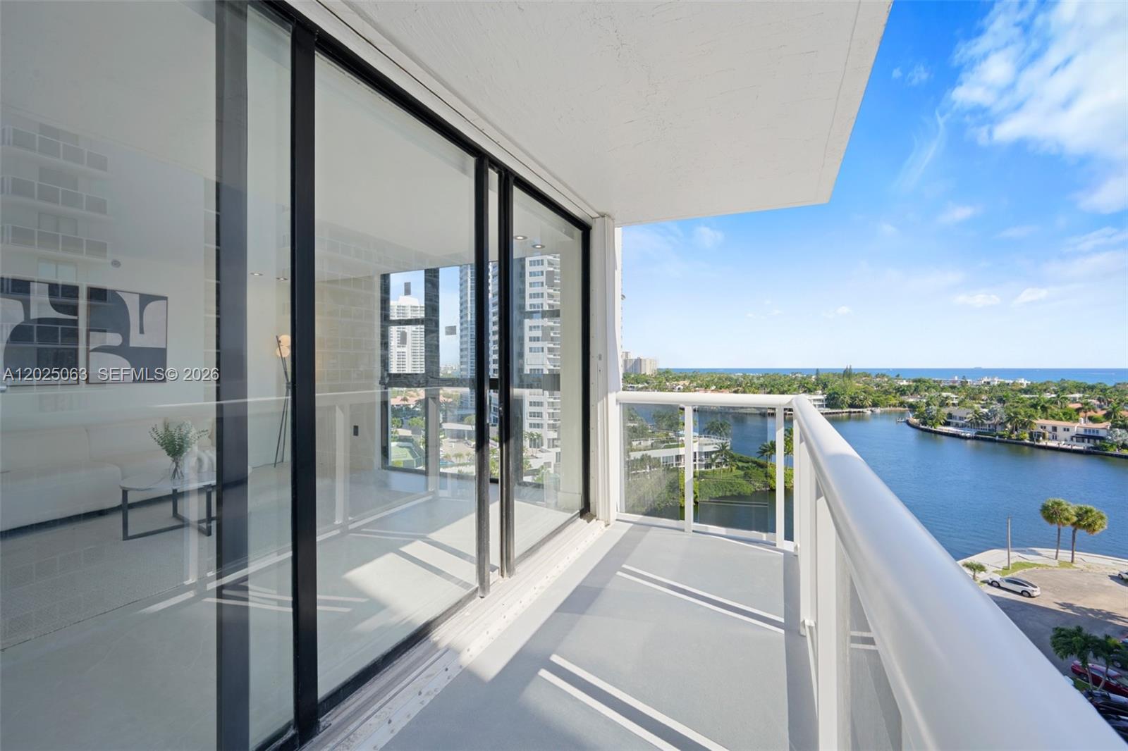 Photo of 20505 Country Club Dr  #1133, Aventura, Florida, 33180 - 
