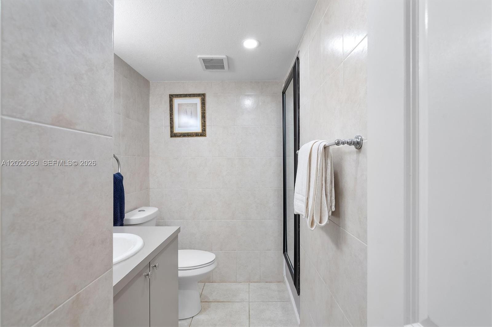Photo of 20379 Country Club Dr  #2535, Aventura, Florida, 33180 - 