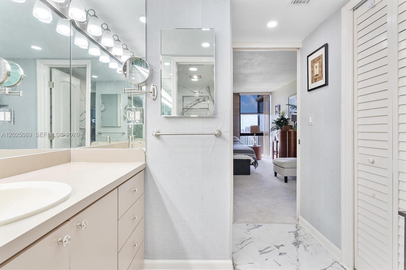 Photo of 20379 Country Club Dr  #2535, Aventura, Florida, 33180 - 