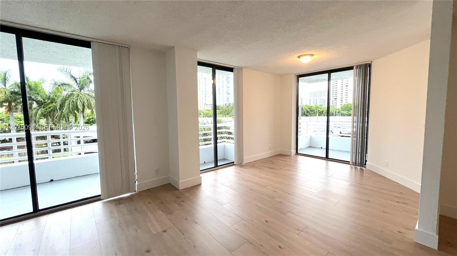 Photo of 3300 192nd St #418, Aventura, Florida, 33180 -