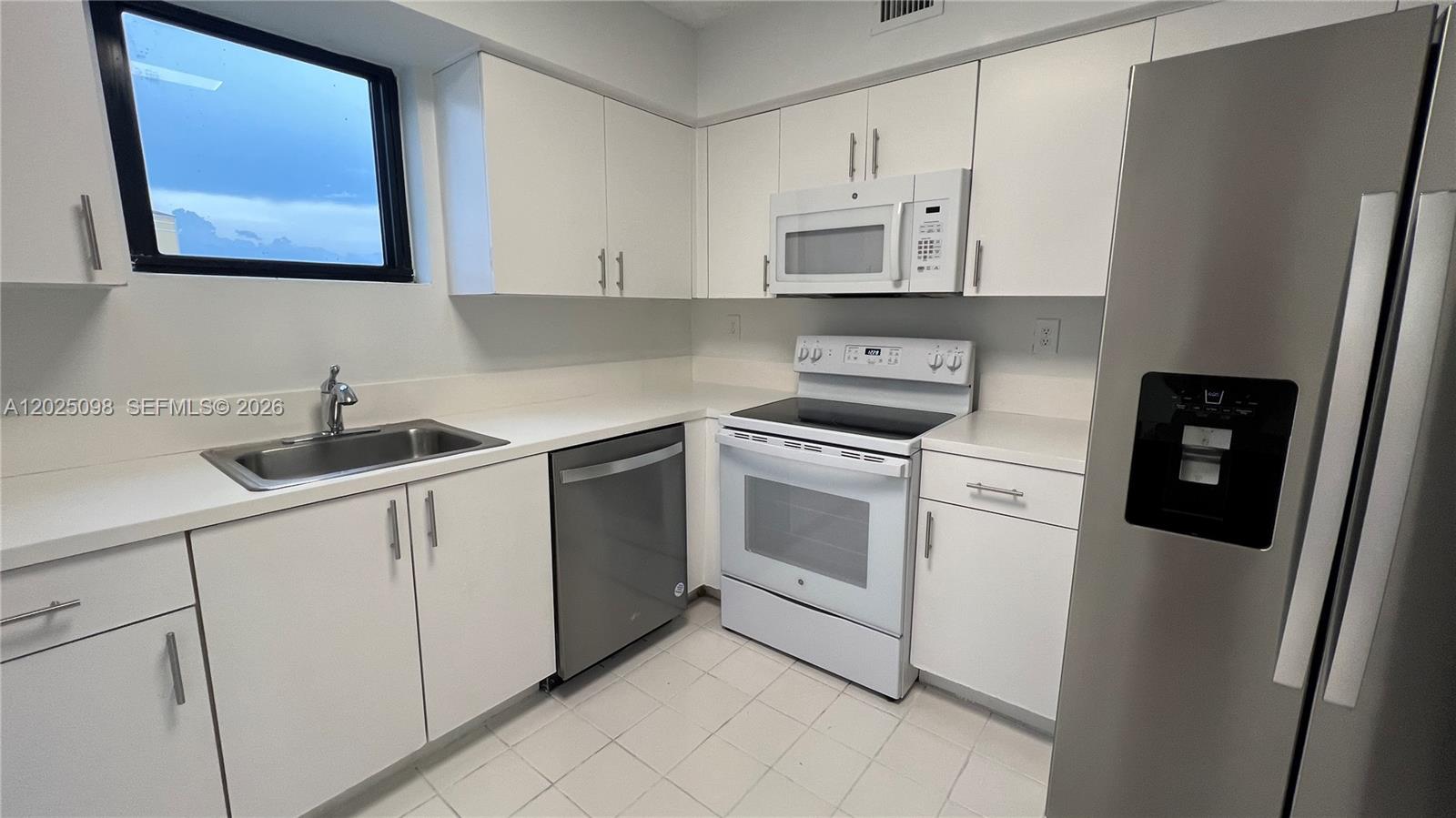 Photo of 3300 192nd St #418, Aventura, Florida, 33180 -