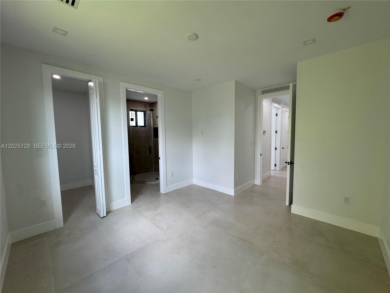 See details / 2899 sq. ft. $ 2026-05-26 0 Photo