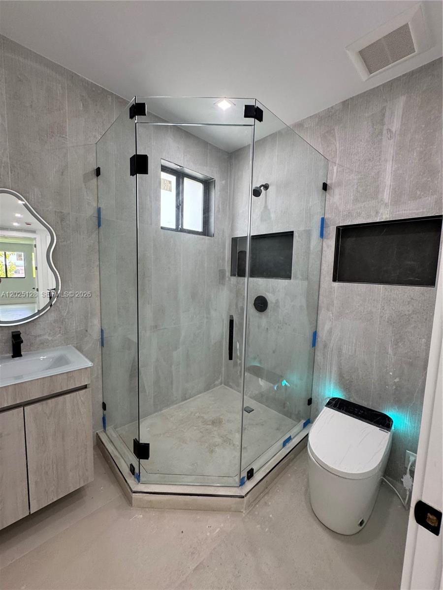See details / 2899 sq. ft. $ 2026-05-26 0 Photo