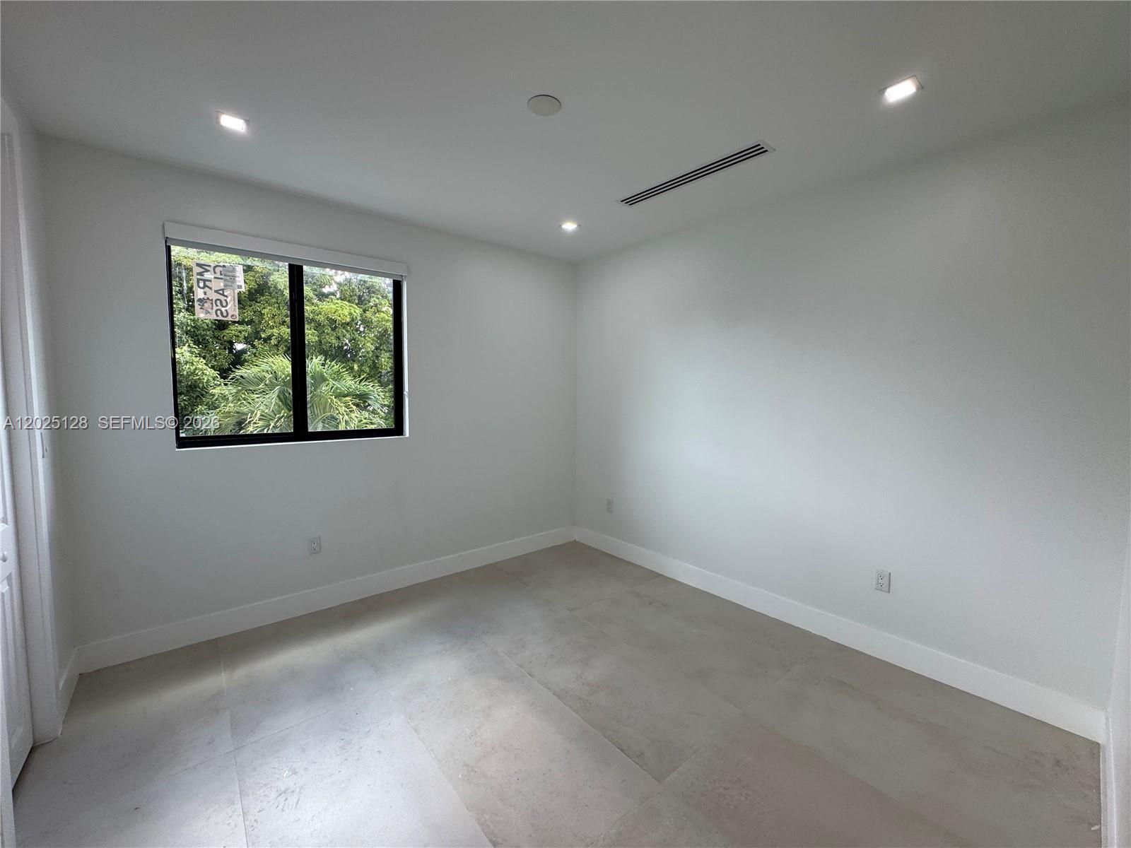 See details / 2899 sq. ft. $ 2026-05-26 0 Photo