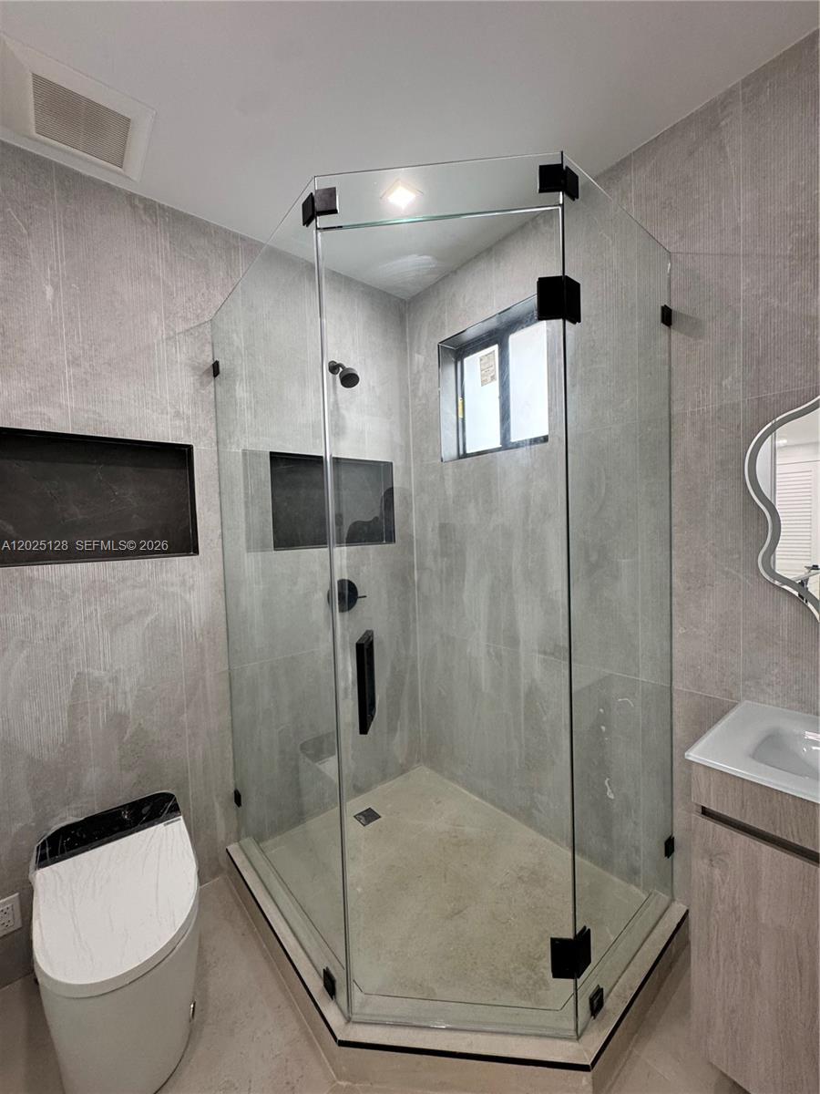 See details / 2899 sq. ft. $ 2026-05-26 0 Photo
