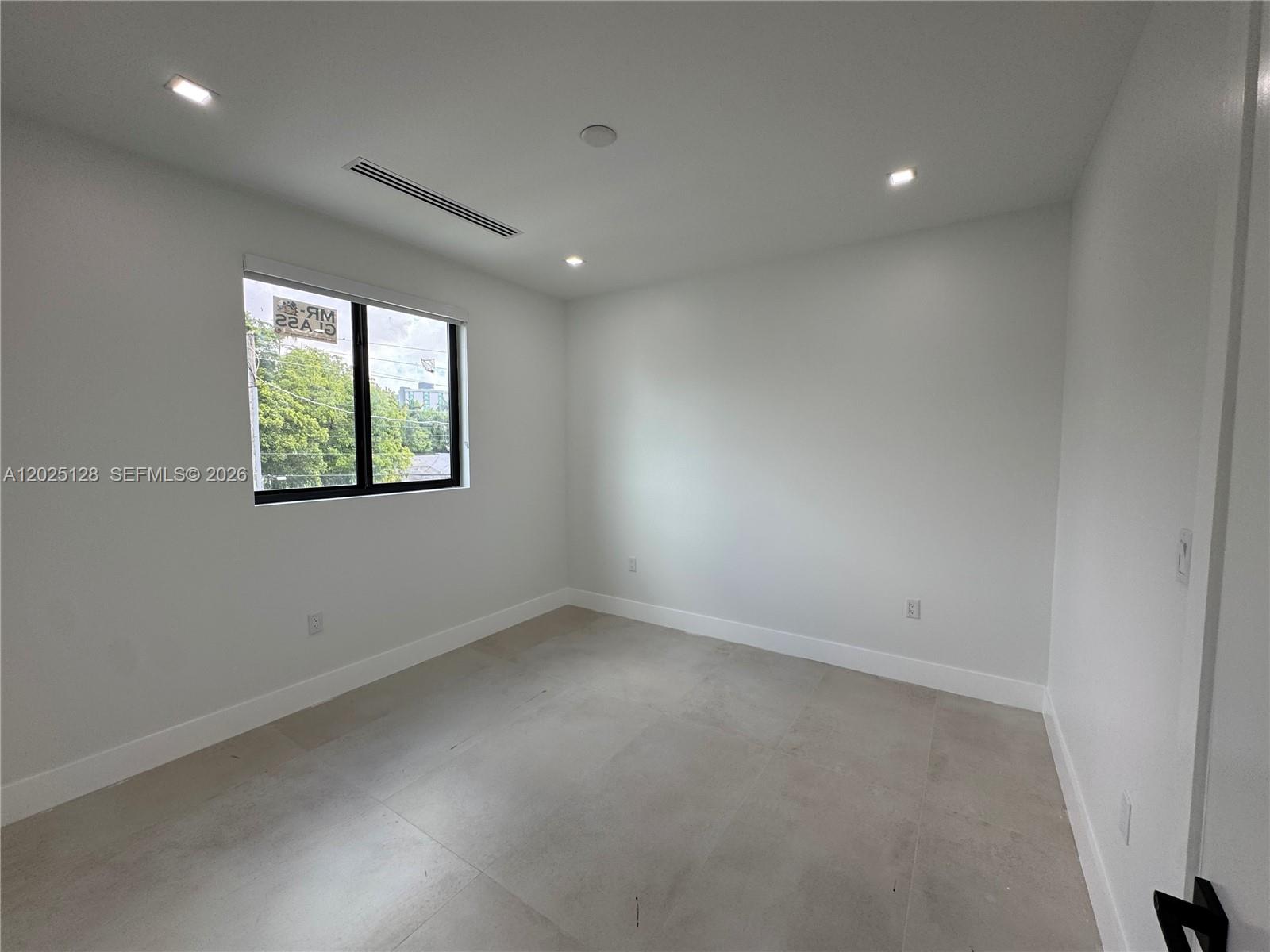 See details / 2899 sq. ft. $ 2026-05-26 0 Photo