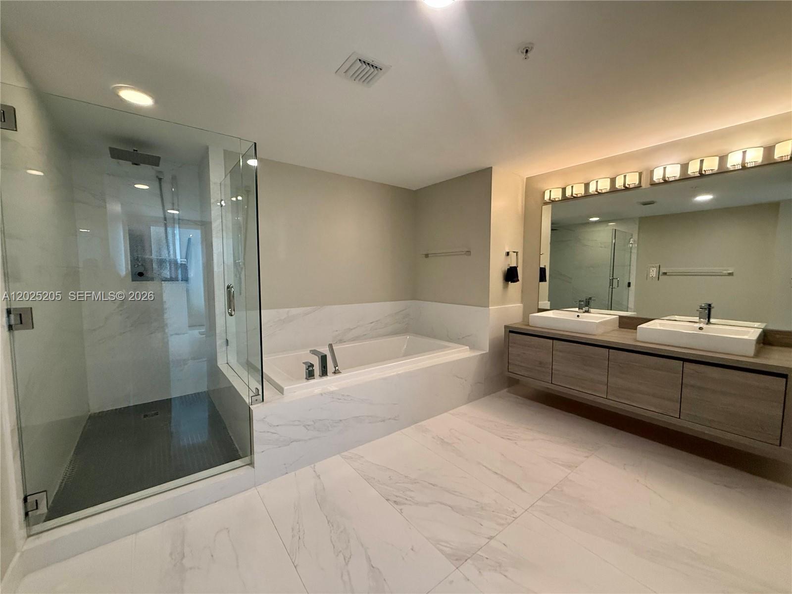Photo of 400 Sunny Isles Blvd #1404, Sunny Isles Beach, Florida, 33160 -