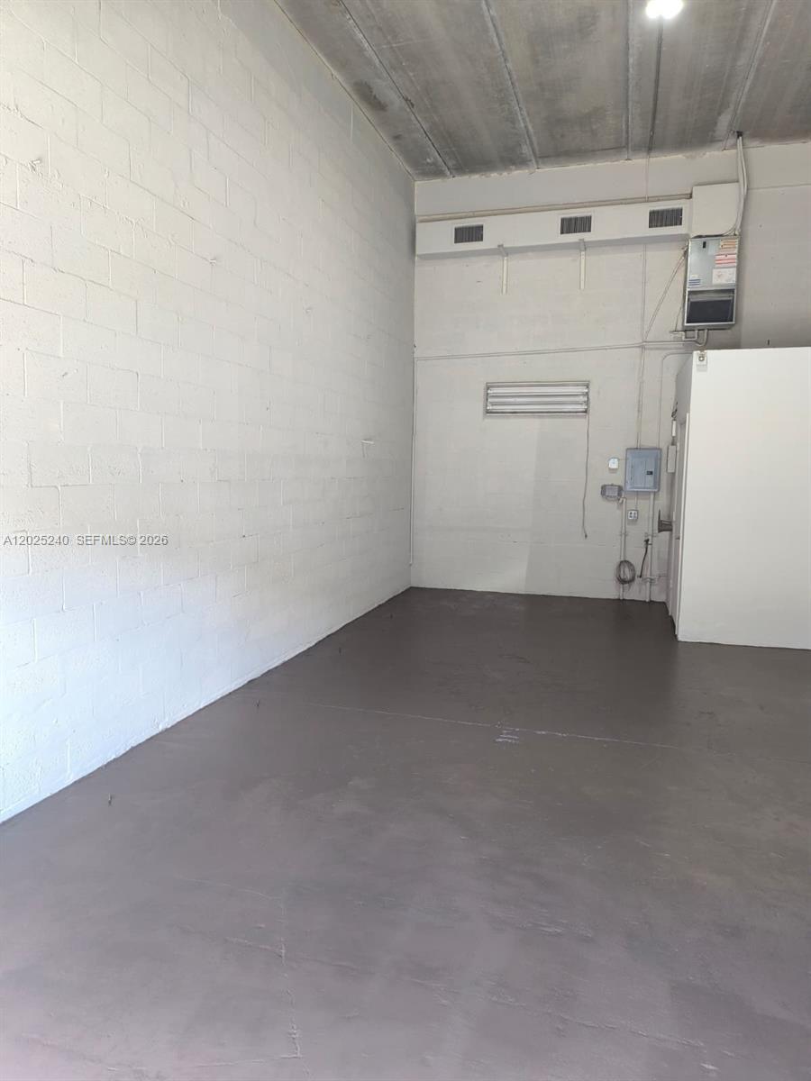 See details / sq. ft. $ 2026-05-26 0 Photo
