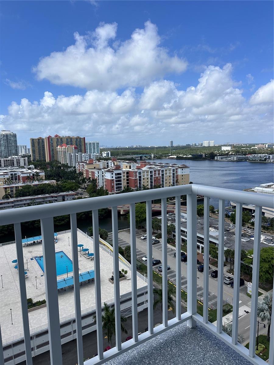 See details 1905 1 / 2 1104 sq. ft. $ 2026-05-26 0 Photo