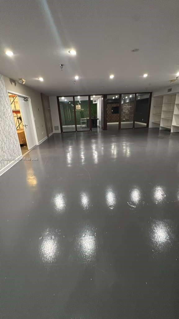 See details 3002 / sq. ft. $ 2026-05-26 0 Photo