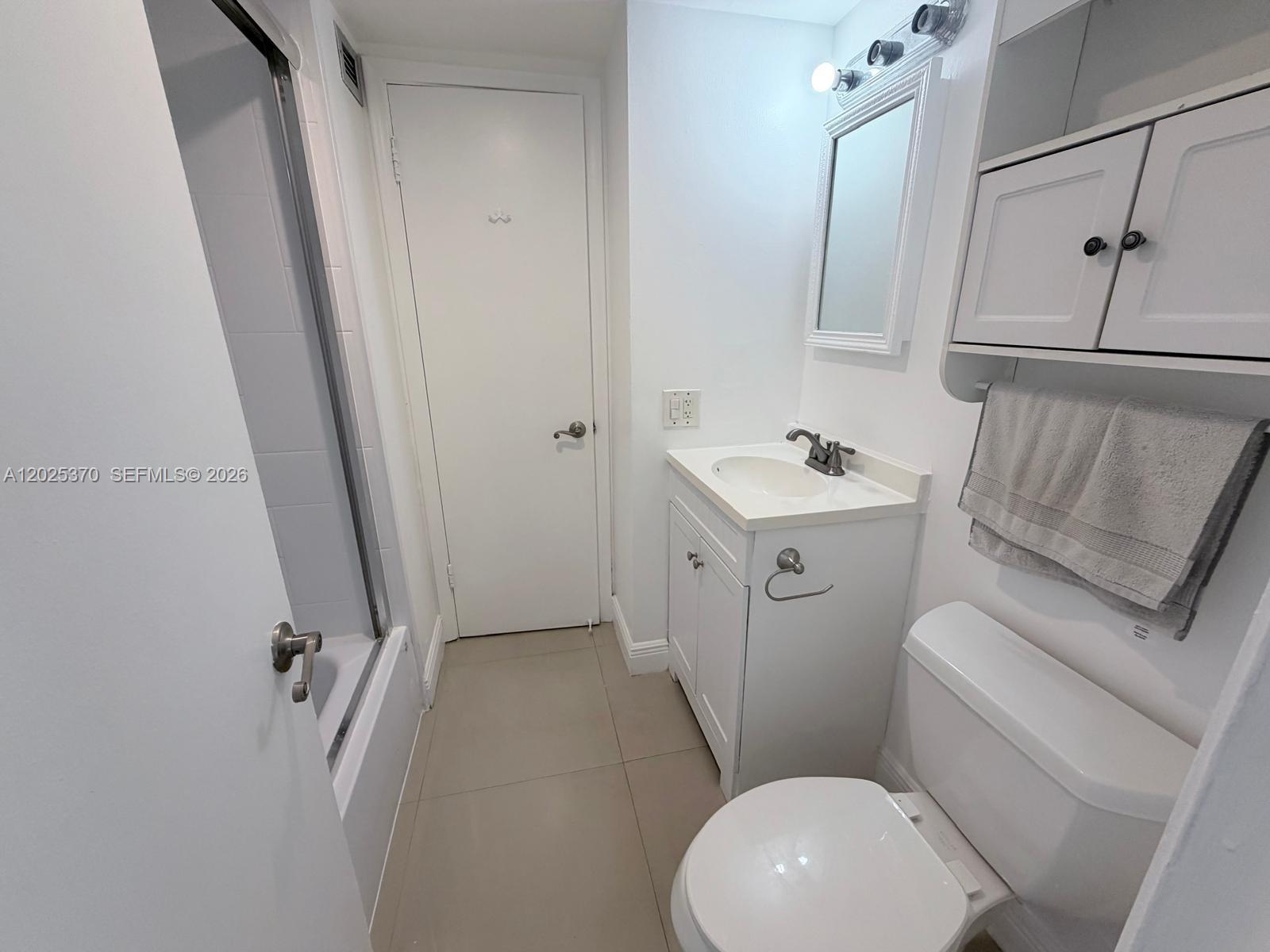 Photo of 1825 Ocean Dr  #611, Hallandale Beach, Florida, 33009 - 