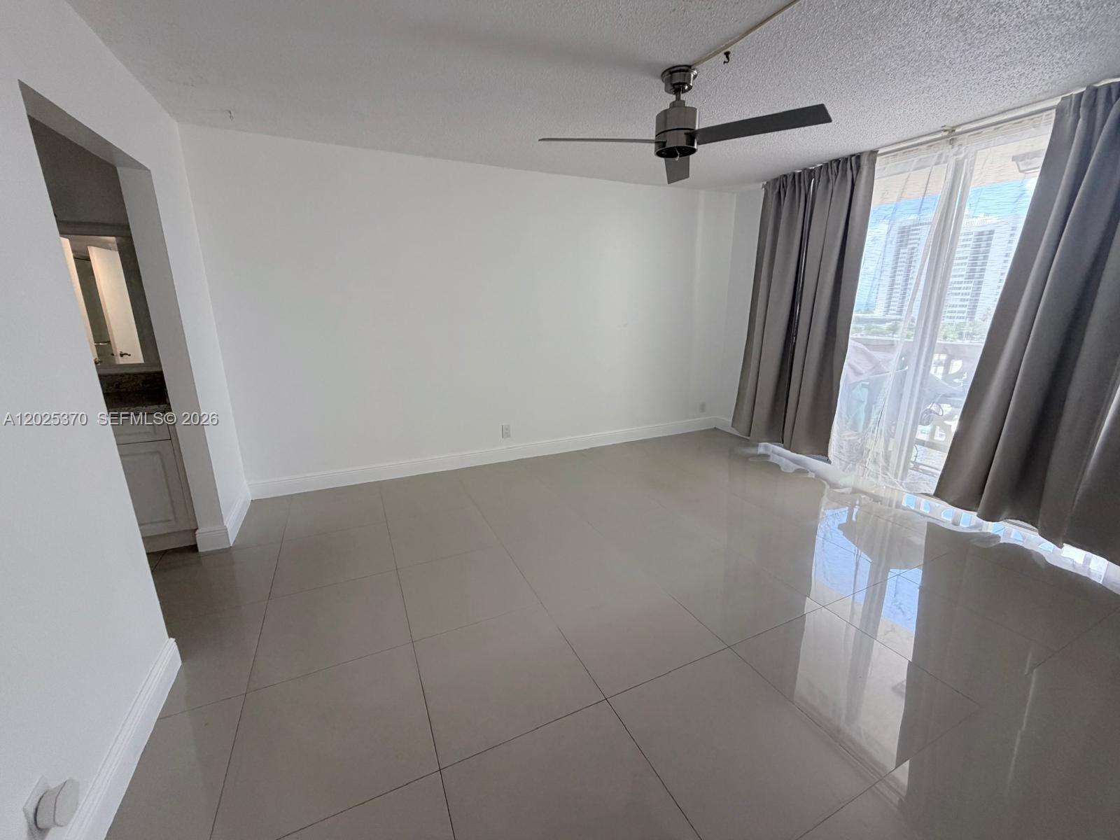 Photo of 1825 Ocean Dr  #611, Hallandale Beach, Florida, 33009 - 