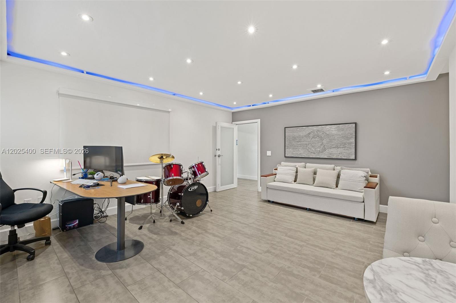 See details / sq. ft. $ 2026-05-26 0 Photo