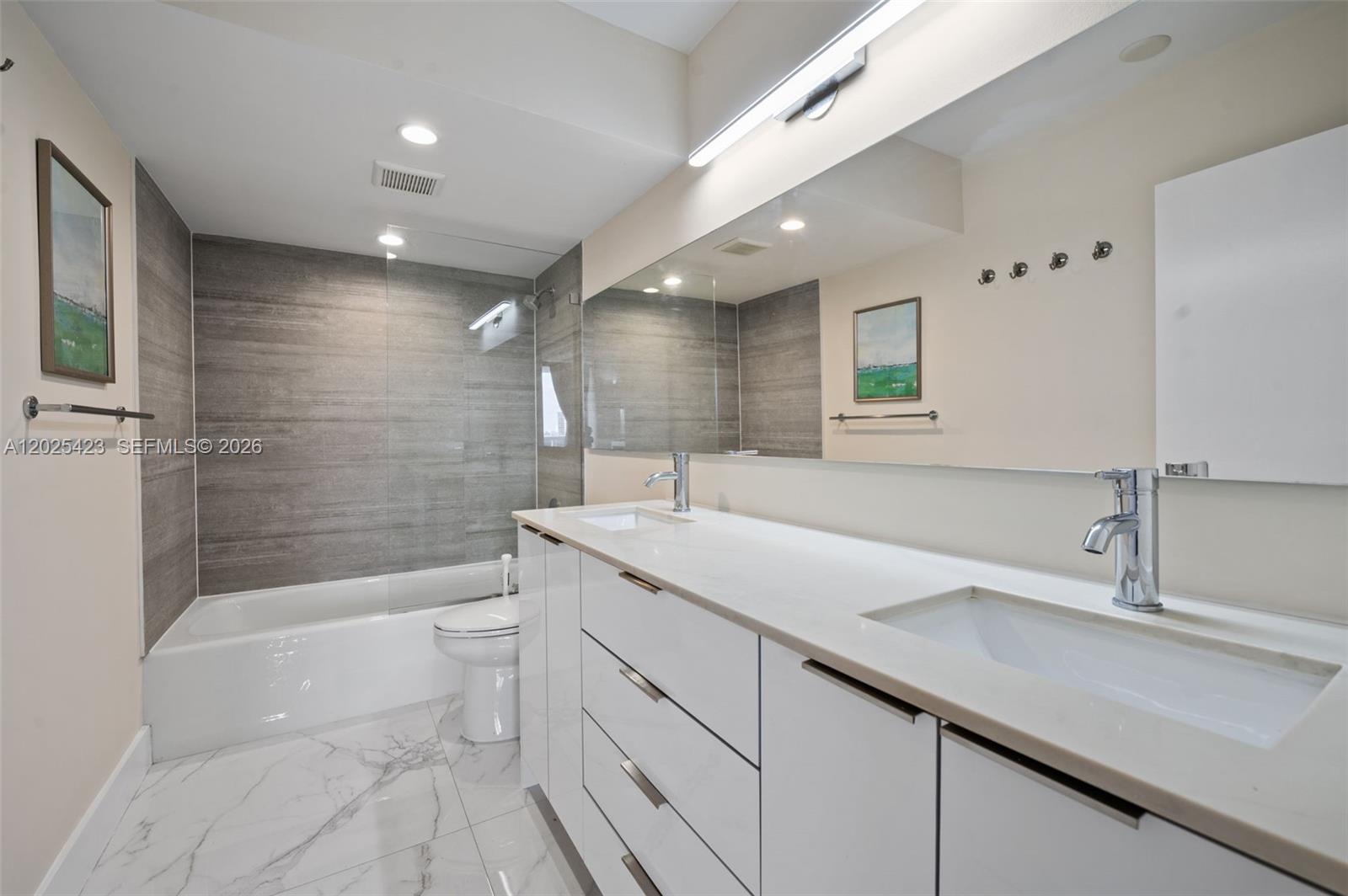 Photo of 20505 Country Club Dr  #1231, Aventura, Florida, 33180 - 