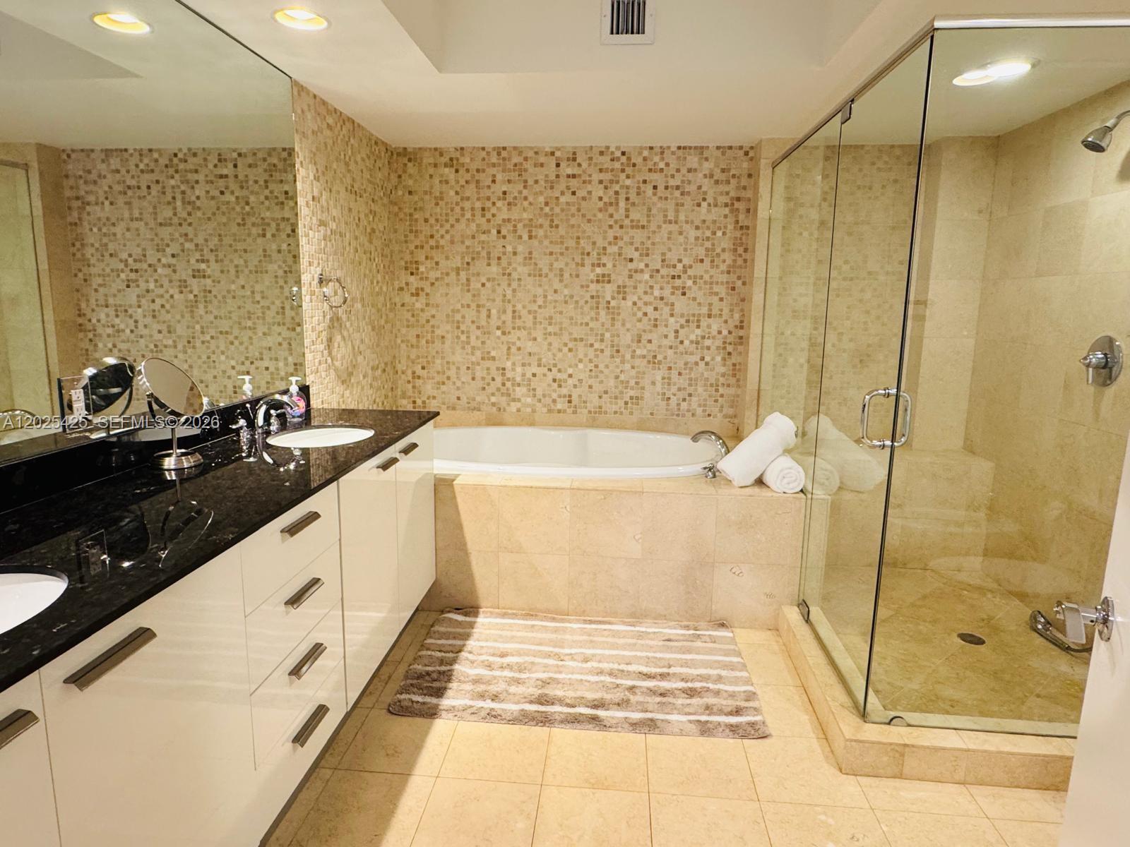 1404 3 / 3 1675 sq. ft. $ 2026-05-26 0 Photo