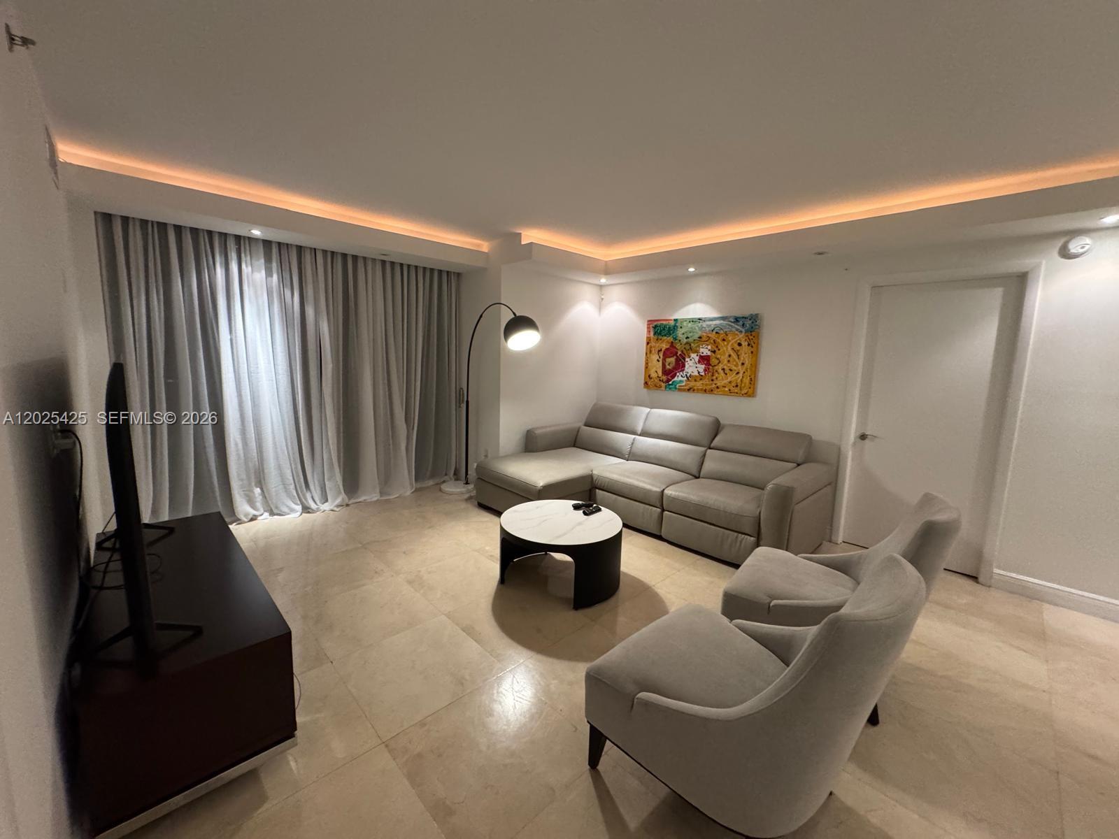 1404 3 / 3 1675 sq. ft. $ 2026-05-26 0 Photo