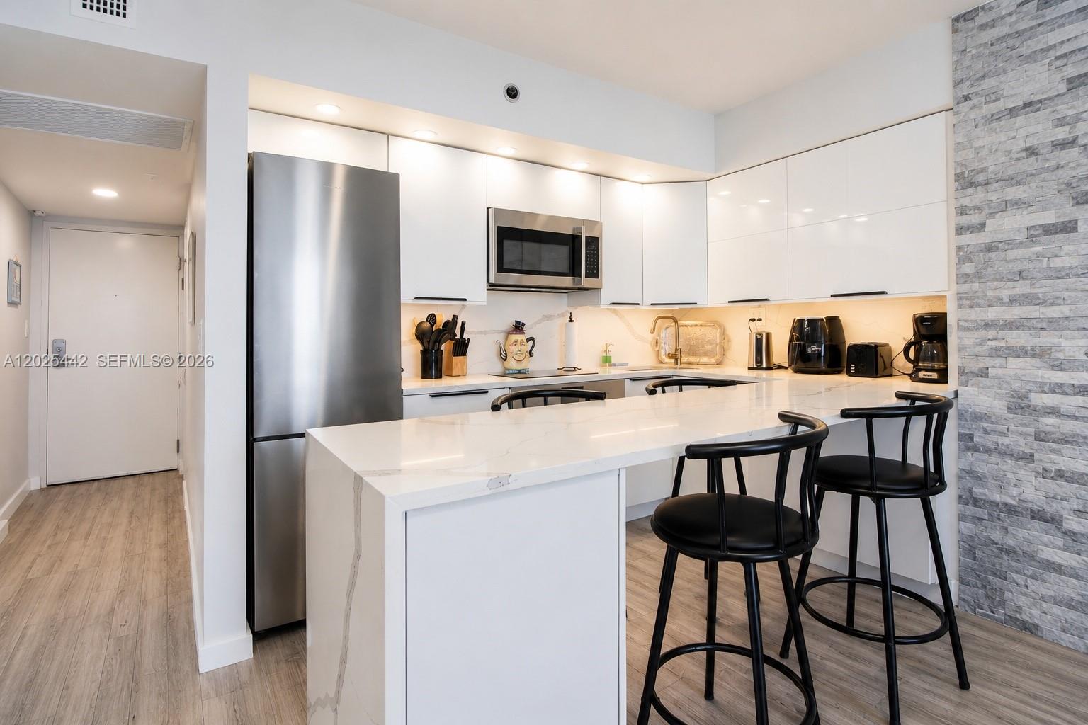 Photo of 19201 Collins Ave  #916, Sunny Isles Beach, Florida, 33160 - 