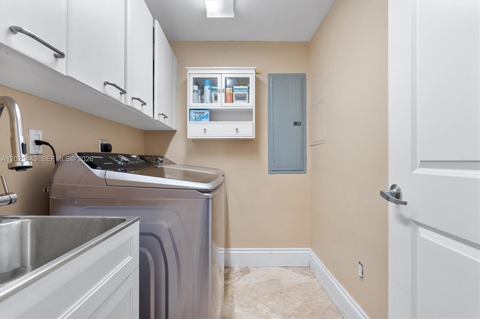 Photo of 3101 Ocean Dr #2707, Hollywood, Florida, 33019 -