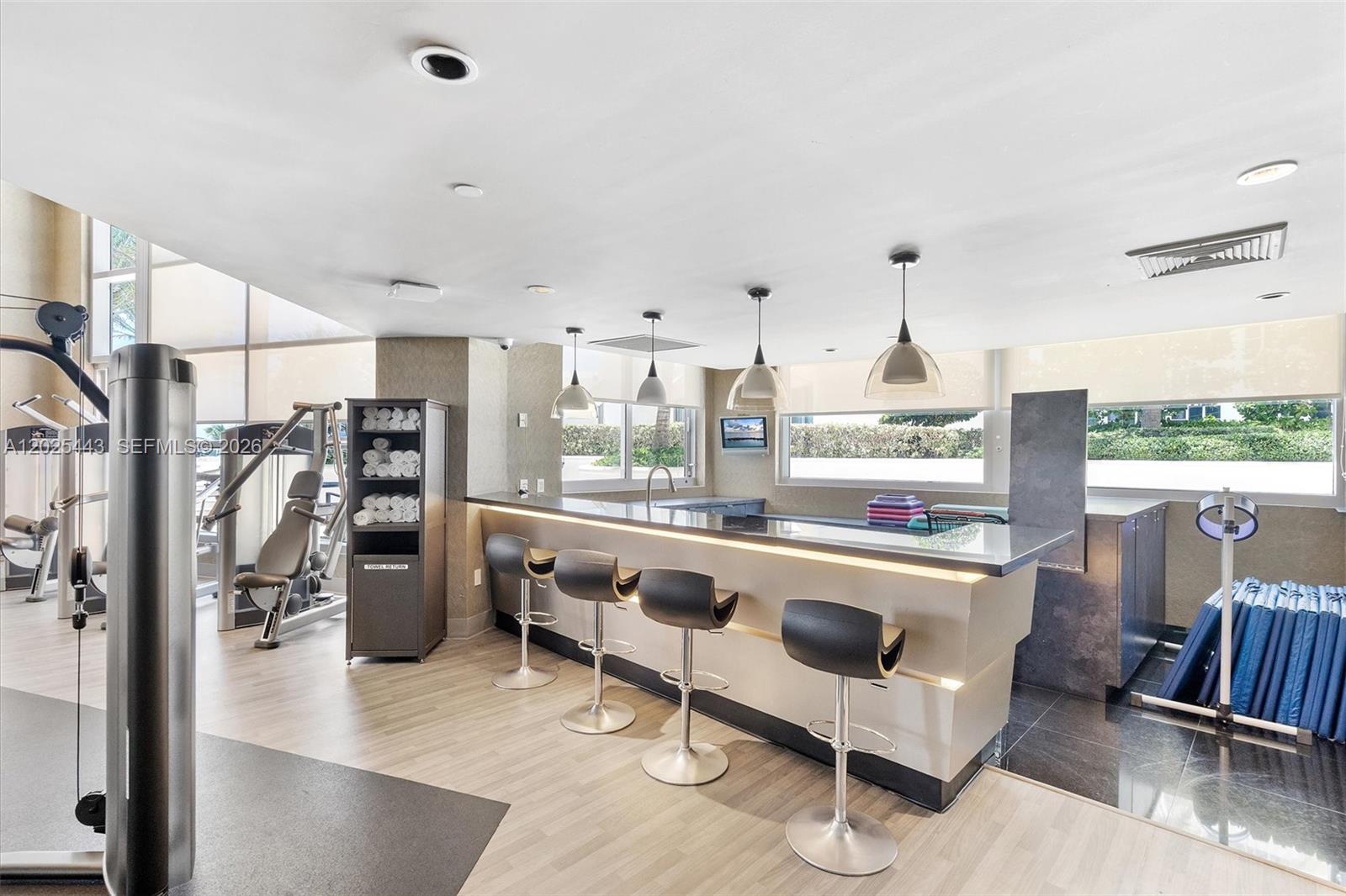 Photo of 3101 Ocean Dr #2707, Hollywood, Florida, 33019 -