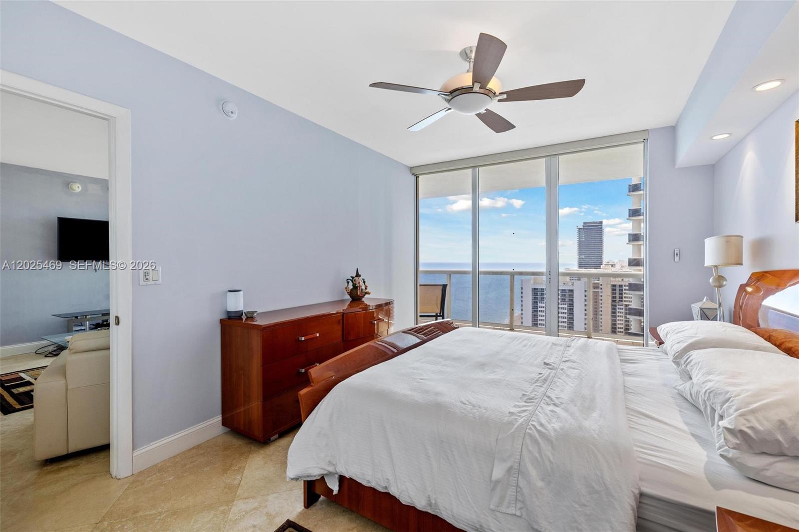 2804 3 / 3 1675 sq. ft. $ 2026-05-26 0 Photo