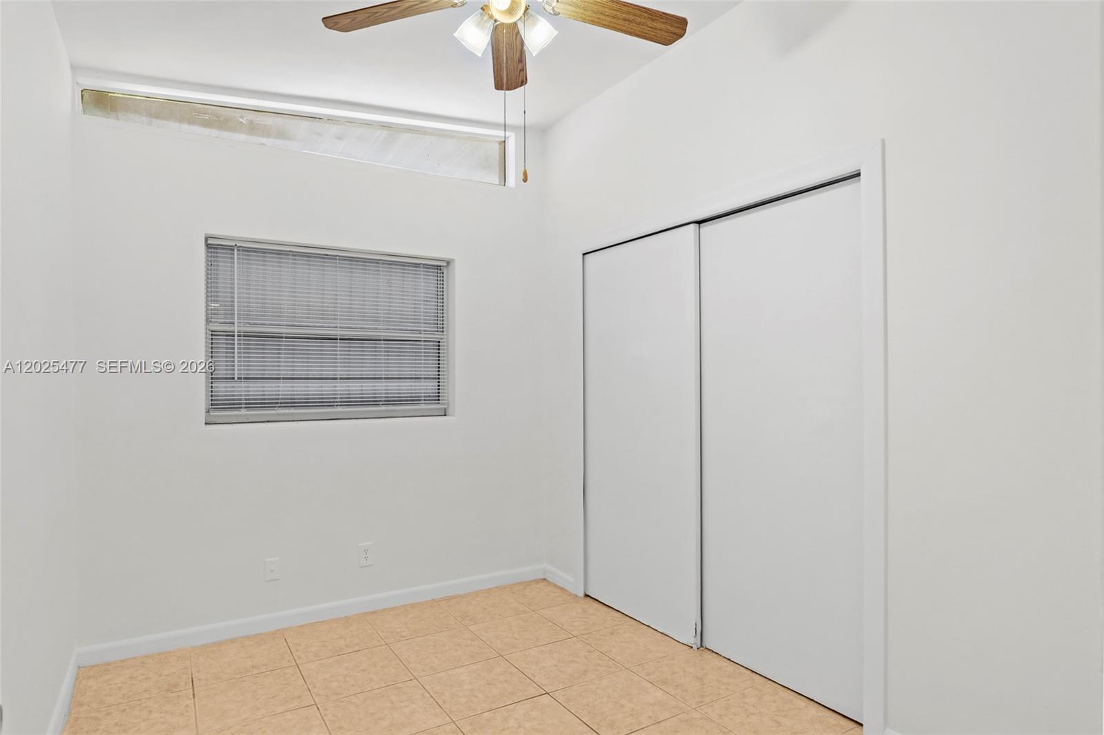 Ver detalles 310 5 / 3 3256 sq. ft. $ 2026-05-26 0 foto