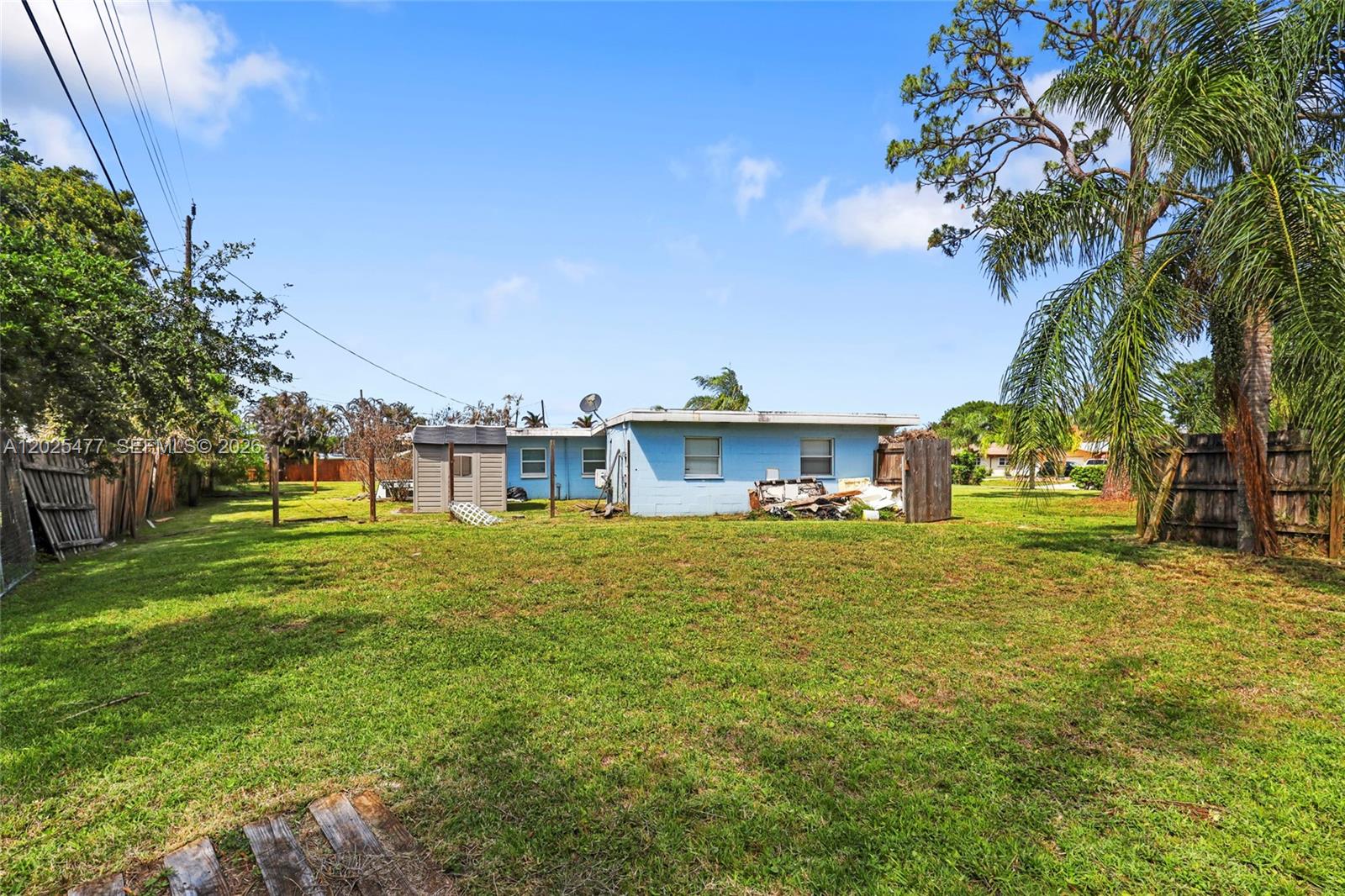 Ver detalles 310 5 / 3 3256 sq. ft. $ 2026-05-26 0 foto