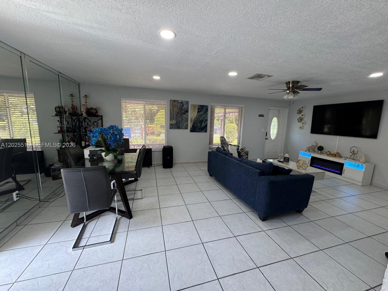 See details / 2879 sq. ft. $ 2026-05-26 0 Photo
