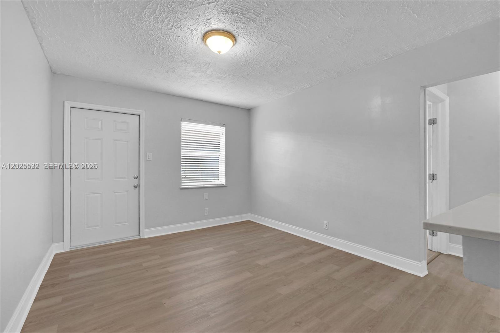 See details / 1250 sq. ft. $ 2026-05-26 0 Photo