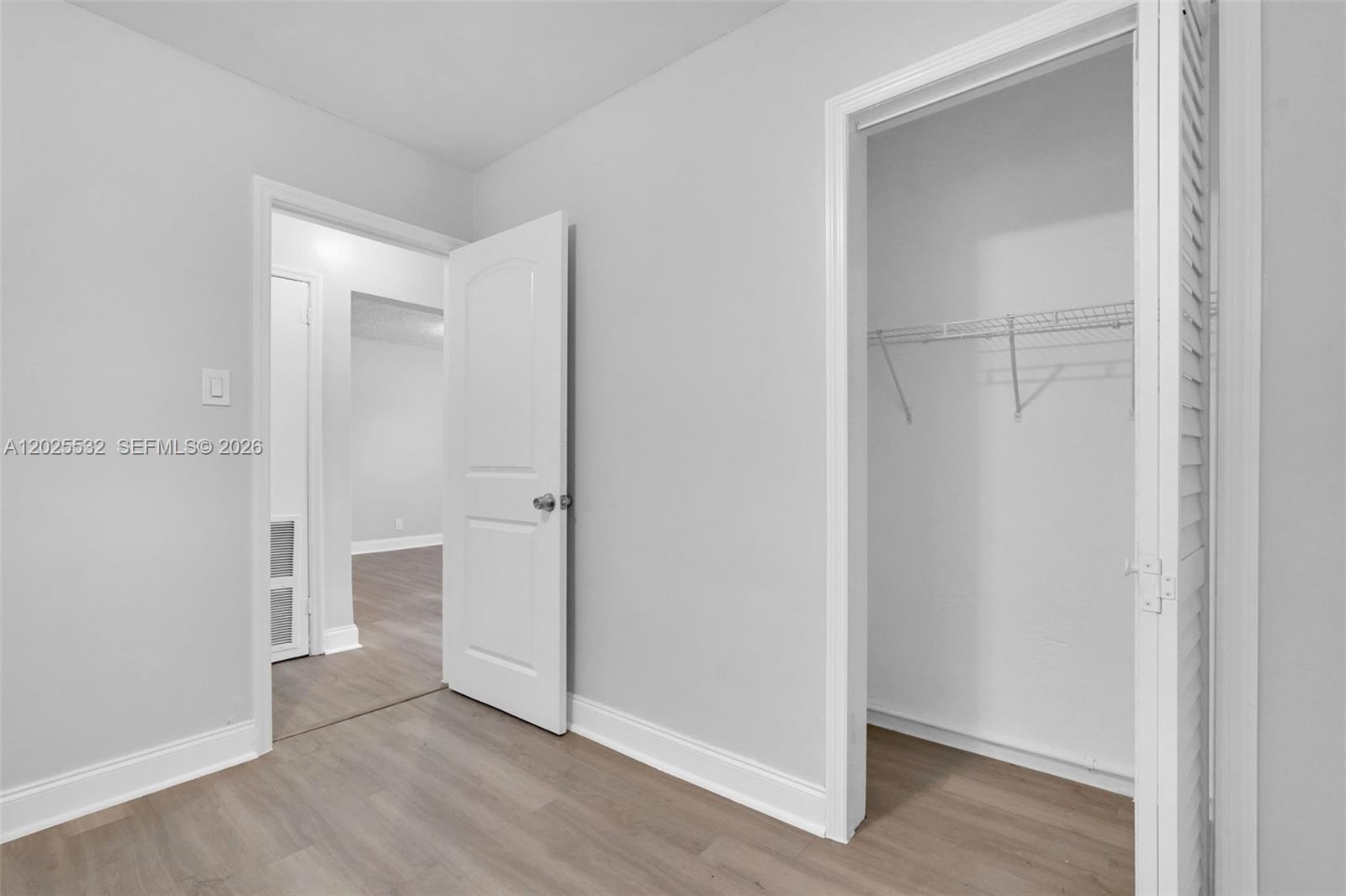 See details / 1250 sq. ft. $ 2026-05-26 0 Photo