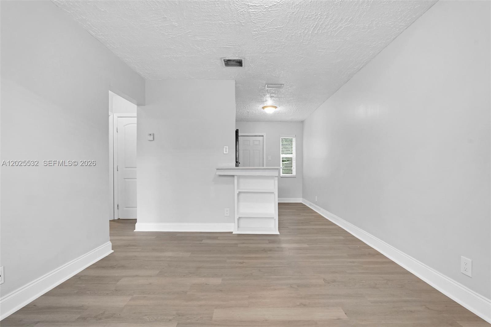 See details / 1250 sq. ft. $ 2026-05-26 0 Photo