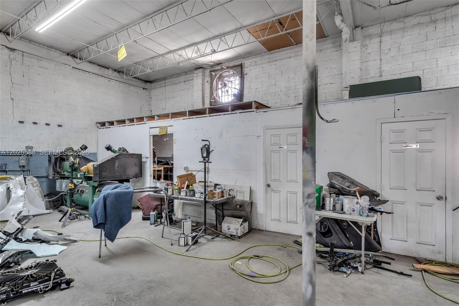 See details 5214 / sq. ft. $ 2026-05-26 0 Photo
