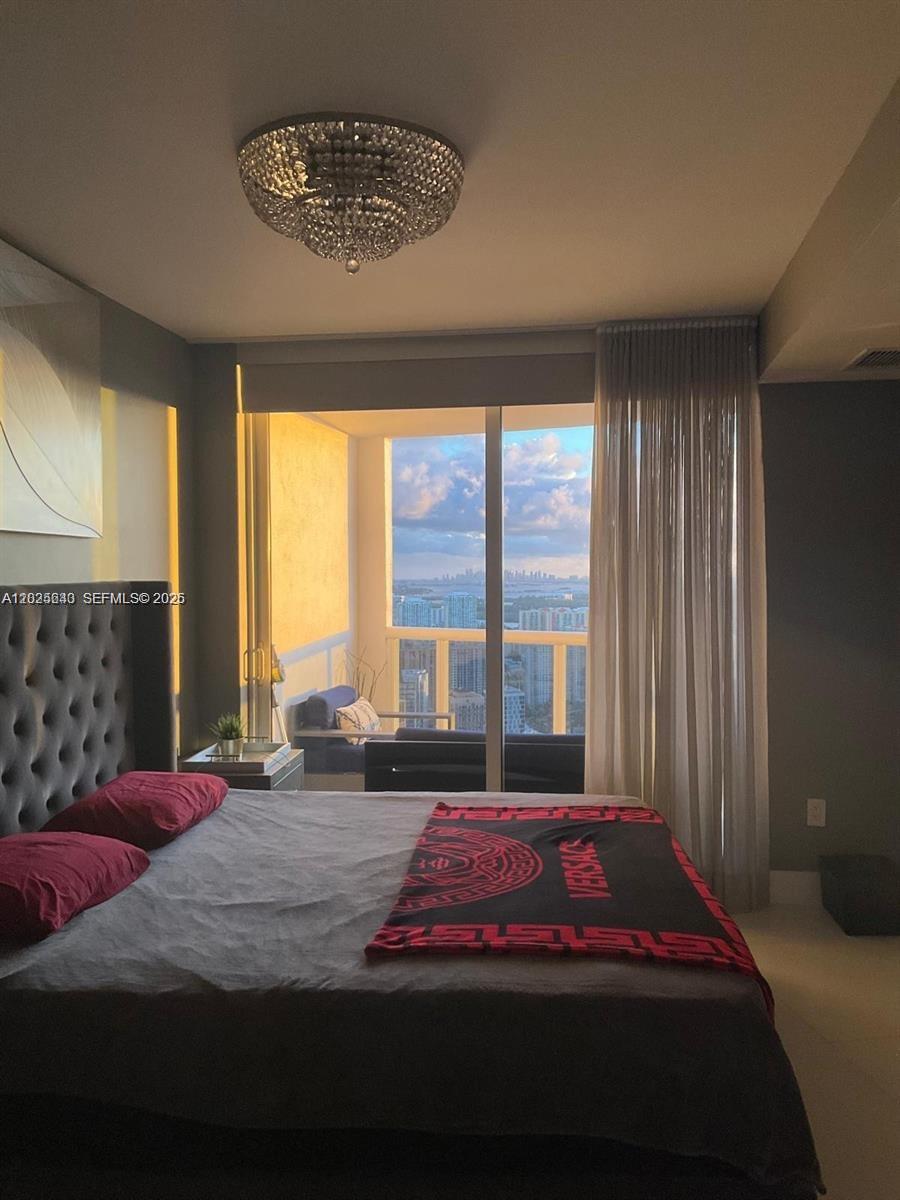 5303 1 / 2 914 sq. ft. $ 2026-05-26 0 Photo