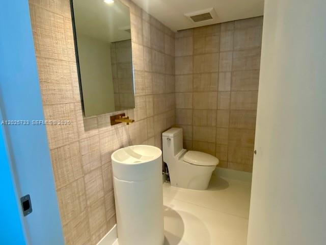 Photo of 3951 Ocean Dr  #501, Hollywood, Florida, 33019 - 
