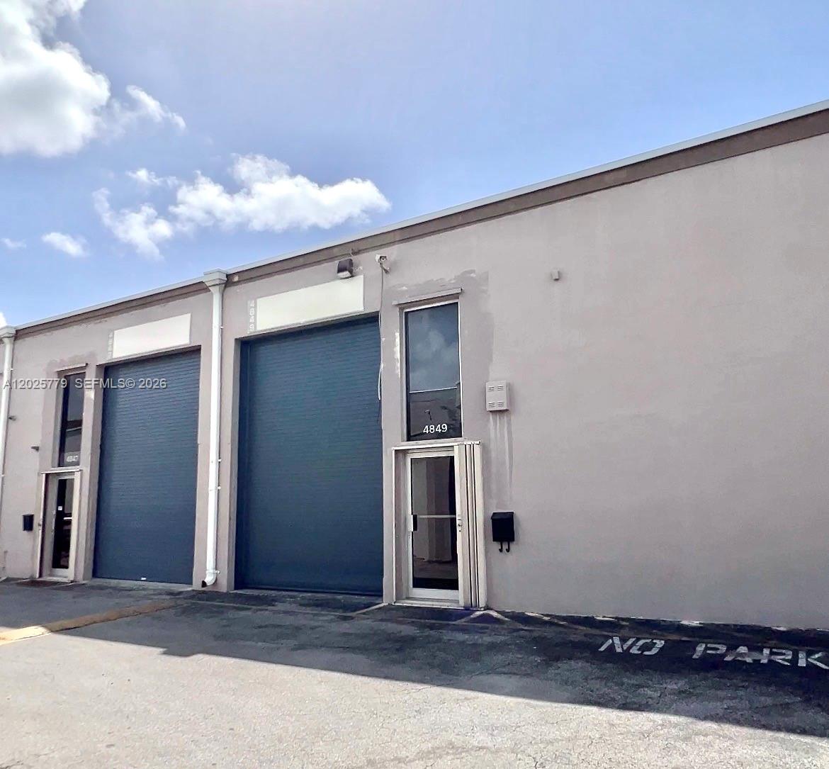 See details 4849 / sq. ft. $ 2026-05-27 0 Photo