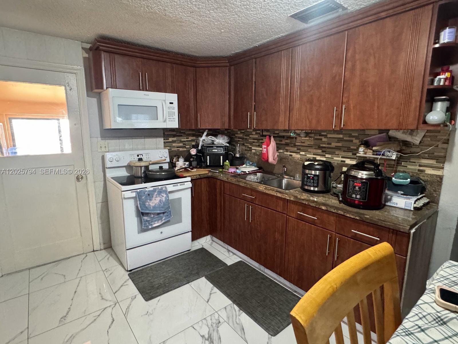   /  3121 sq. ft. $ 2026-05-27 0 Photo